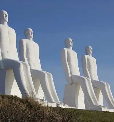 Skulpturen Mennesket ved Havet i Esbjerg